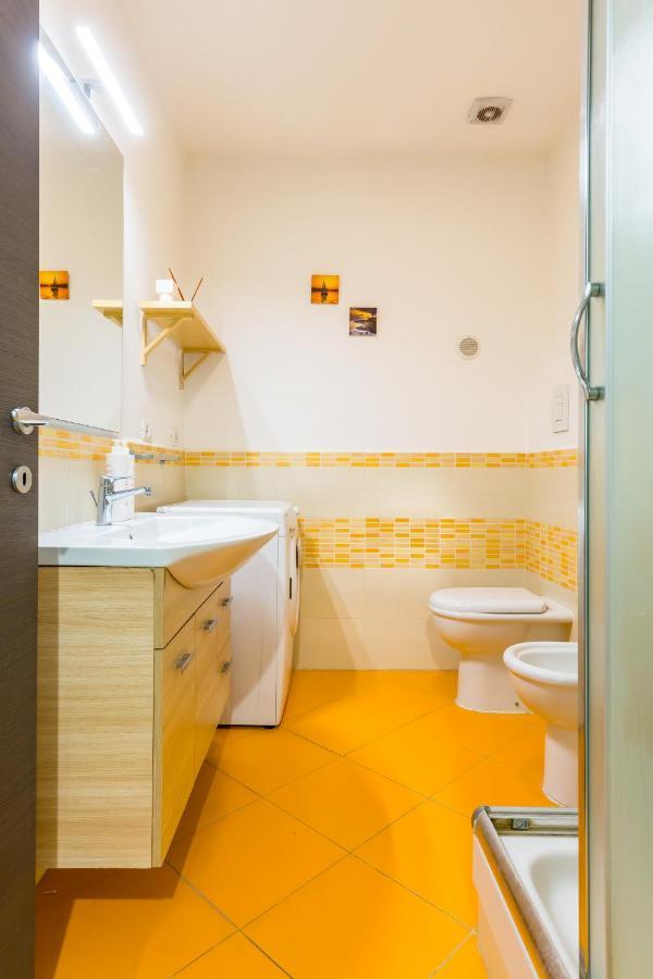 Sansevero Family Apartment By Wonderful Italy Napoli Dış mekan fotoğraf